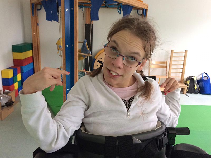 physiotherapie-jugendliche-schritt-fuer-schritt Ein Tag bei Schritt für Schritt mit Nora